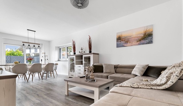 "Experience Luxury and Comfort in Our Ferienhaus Sonnenstein Fehmarn!"