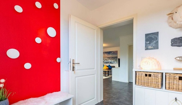"Experience unforgettable vacation days at the Wattkieker on the North Sea!"