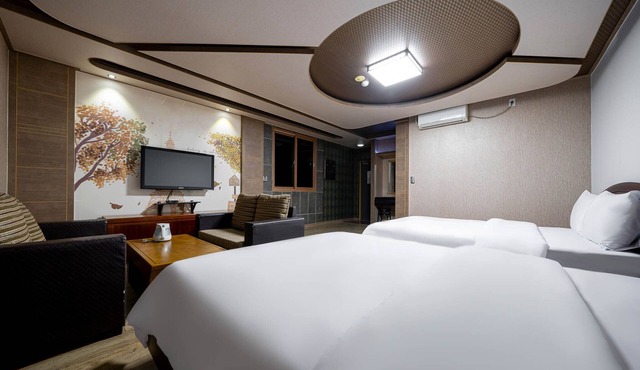 F-one Hotel