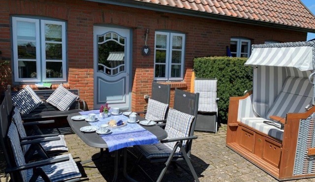 Familiendomizil Über 4 Etagen mit Sauna für 6 Personen und Kleinkind in Wrixum