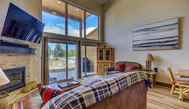 Family Friendly 4 Bdrm near Hot Springs