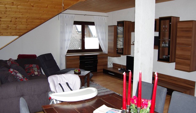 Ferienwohnung 2, 90 qm, 1 Wohnzimmer, 2 Schlafzimmer, max. 3 Personen