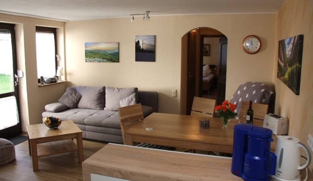 Ferienwohnung mit eigener Terrasse und Grillmöglichkeit, sowie Sauna im Haus