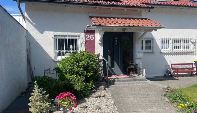 Fewo in Ruhiger Lage mit Südbalkon Nahe Spieleland und Bodenseeregion