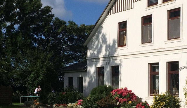 Flat with garden, barbecue and terrace