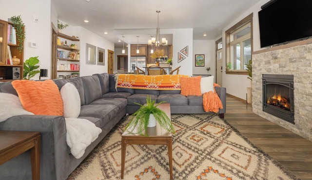 Fraser condo!- Enjoy a pet-friendly stay with access to amenities