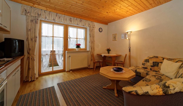 Friendly vacation apartment with nature experience for up to four people