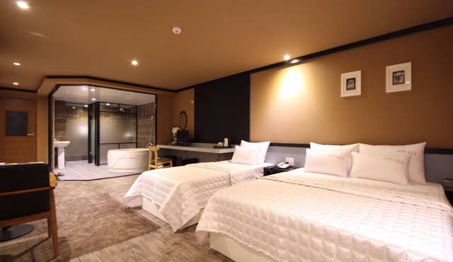 G7 Hotel
