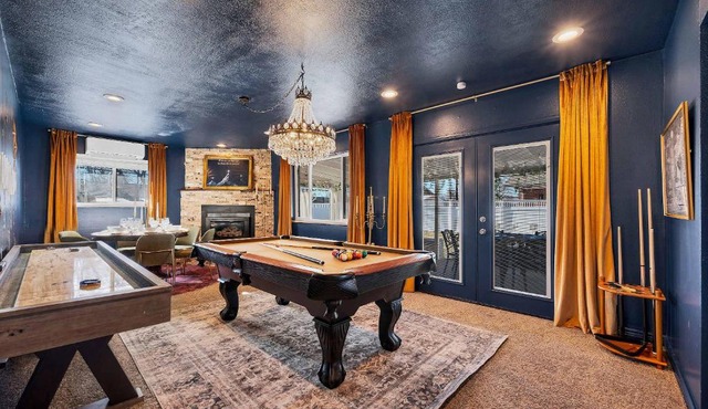Game Rooms, Hot Tub & Fire Pit