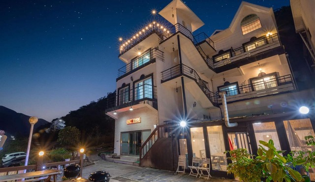 Gangchon Beautiful pet House Pension