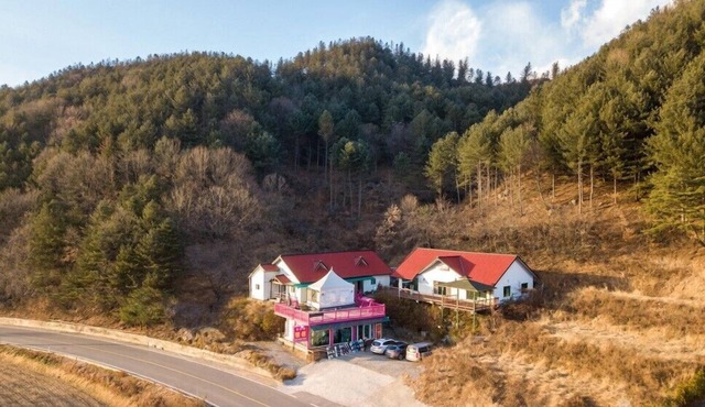 Ganiyeok Pension