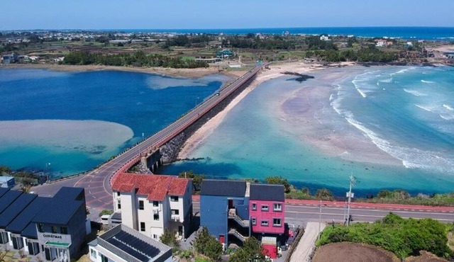 Gaviota Oceanfront Pension Jeju