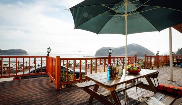 Geoje Island Evada Pension