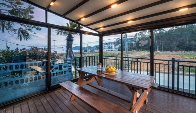 Geoje Island Four Season Pension