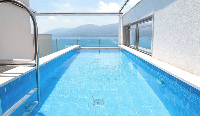 Geoje Lesoleil Poolvilla Pension