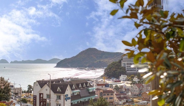Geoje Wahyeon 47 Pension