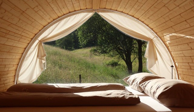 Glamping 'Sleeping Barrel' in the Black Forest