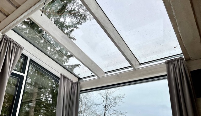 Glass Igloos - Lasisviitti