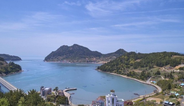 Goheung Hayannoeul Hotel