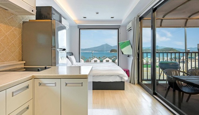 Goseong Bluewhale Glamping