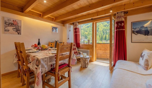 Grand Roc C325 280m from Slopes, View, Parking & WiFi, Argentière (Chamonix), France