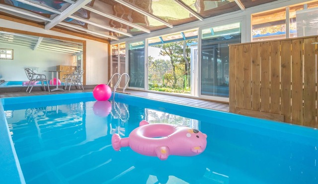 Gyepngju Camino Pool Villa