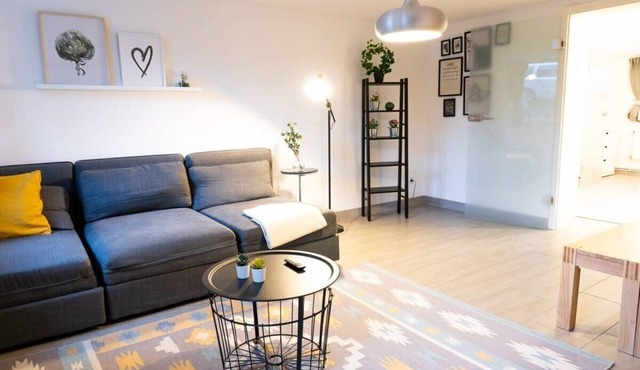 Hamburg Altona - Three Bedrooms for up to 10