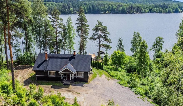 Hanhenpesä by Interhome