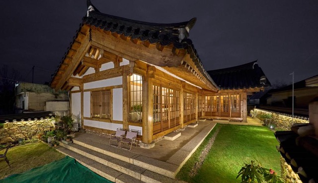 Hanok Moonstay