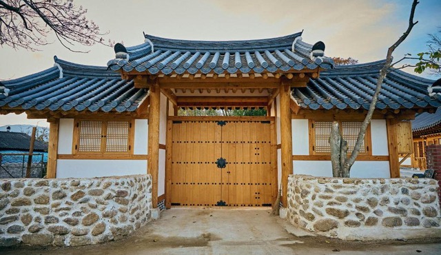Hanok Stay - Jukrokjeongsa