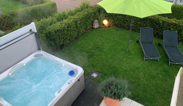 Haus Seeblick Comfort mit Kamin, Außen-whirlpool, Sauna und Eingezäunten Garten