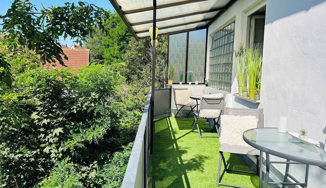 Hechingen: AlbGlück 1 Apartment | 2 bedrooms | sleeps 1–5 | 5 km Castle
