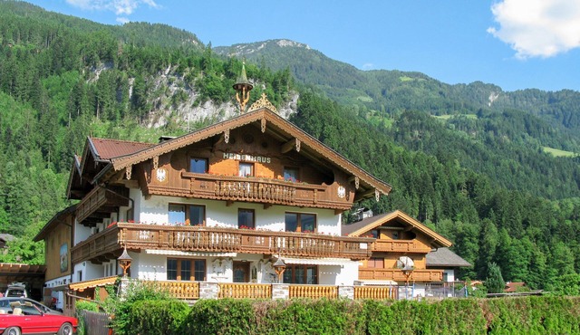 Heisenhaus by Interhome
