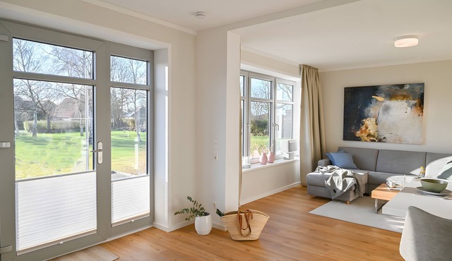 Helle Deel – Bright Holiday Apartment with Sauna and Terrace