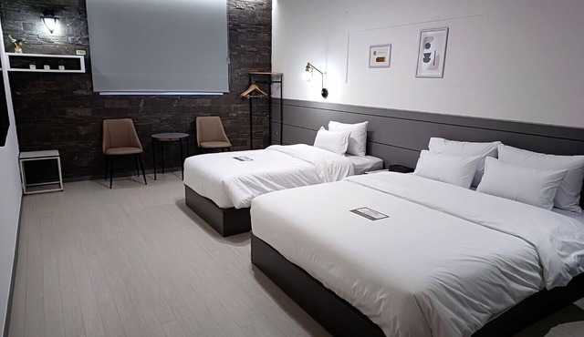 Hi&Hotel
