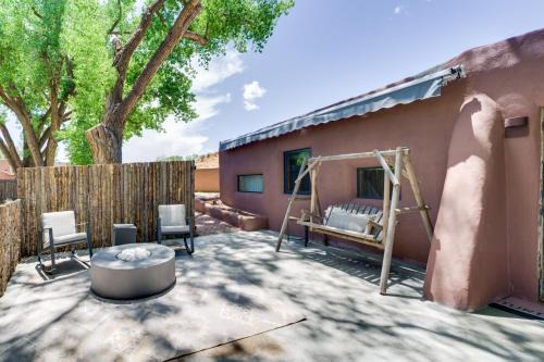 Historic Millicent Rogers Guest House w/Hot Tub