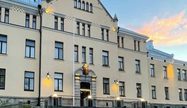 Historical 1BR Penthouse with Sauna