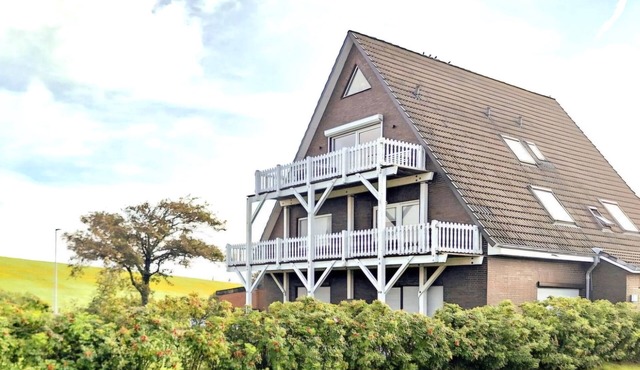 Holiday Apartment 'Friedrichskoog Spitze' with Private Terrace and Wi-Fi