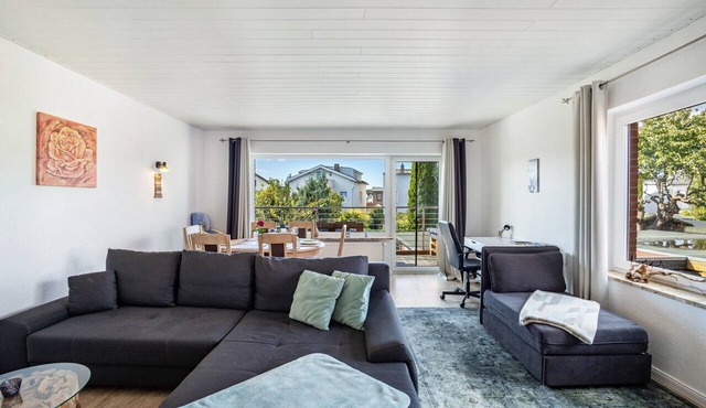 Holiday Apartment 'Appartement' with Balcony and Wi-Fi