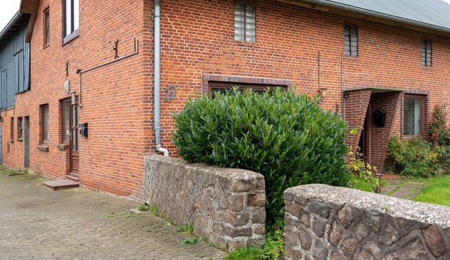 Holiday Apartment 'Hamdorf, Hauptstraße Oben' with Wi-Fi
