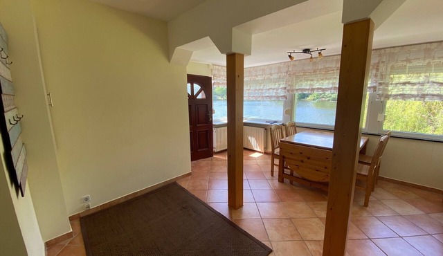 Holiday apartment "Seewohnung" in a holiday home - directly on the lake