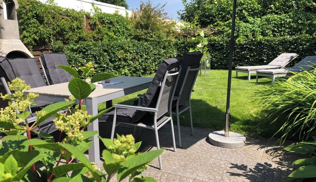 Holiday house with garden in the Baltic Sea
