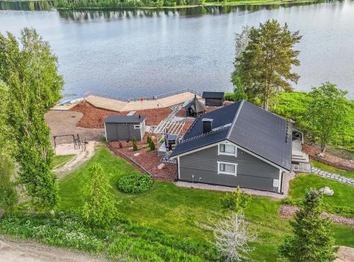 Holiday Home Aurinkopaikka by Interhome