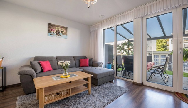 Holiday Home "Lübeck Buntekuh" with Garden, Balcony & A/C