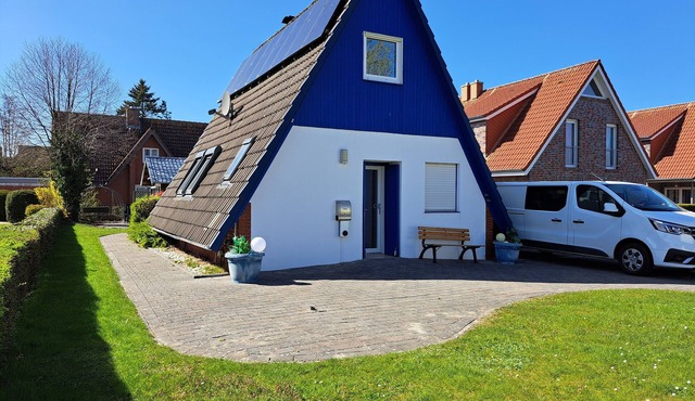 Holiday Home 'Lotte' with Sea View, Private Terrace and Wi-Fi