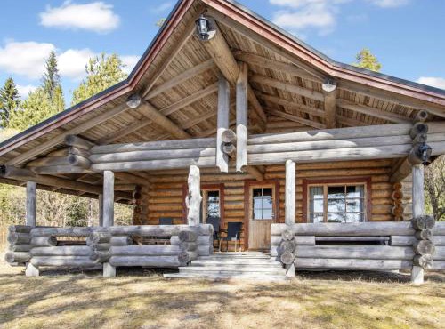 Holiday Home Metsäneuvos by Interhome
