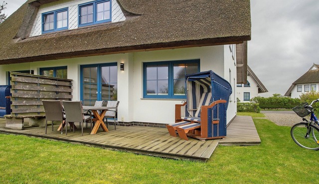 Holiday Home 'Seestern' Close to the Beach with Garden, Wi-Fi & Sauna