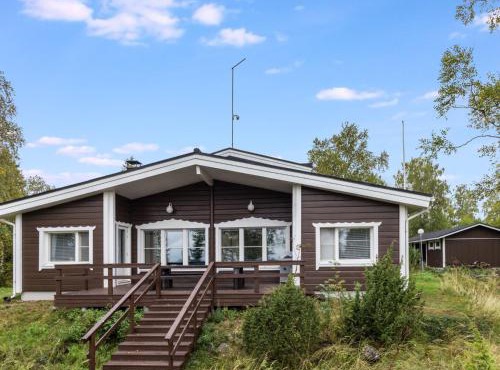 Holiday Home Villa tuulipuisto by Interhome