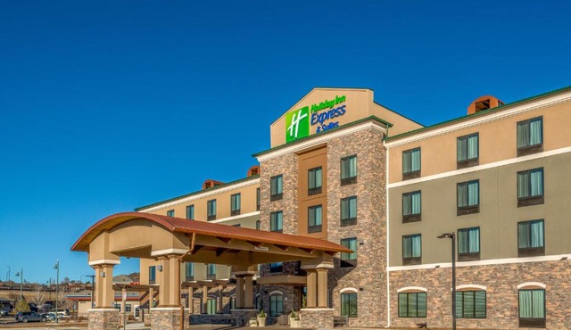 Holiday Inn Express & Suites Denver South - Castle Rock by IHG