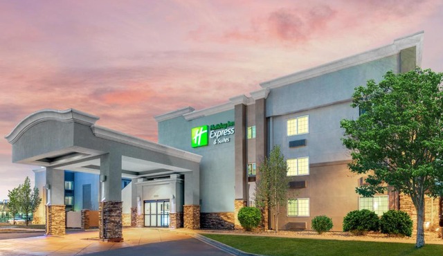 Holiday Inn Express & Suites Wheat Ridge-Denver West by IHG